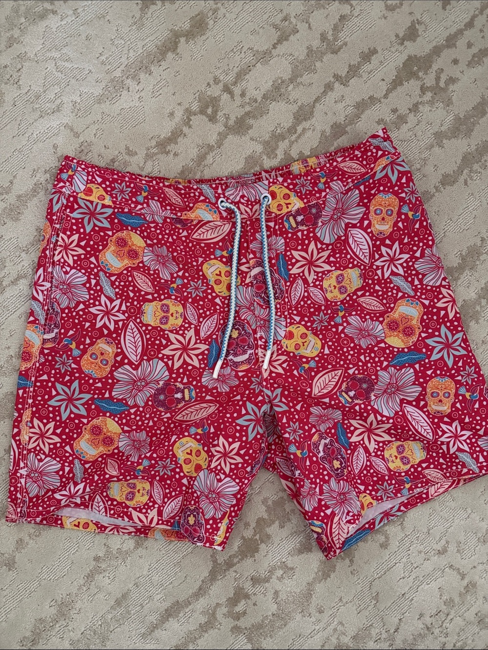 Johnnie-O Medium swim trunks - like new